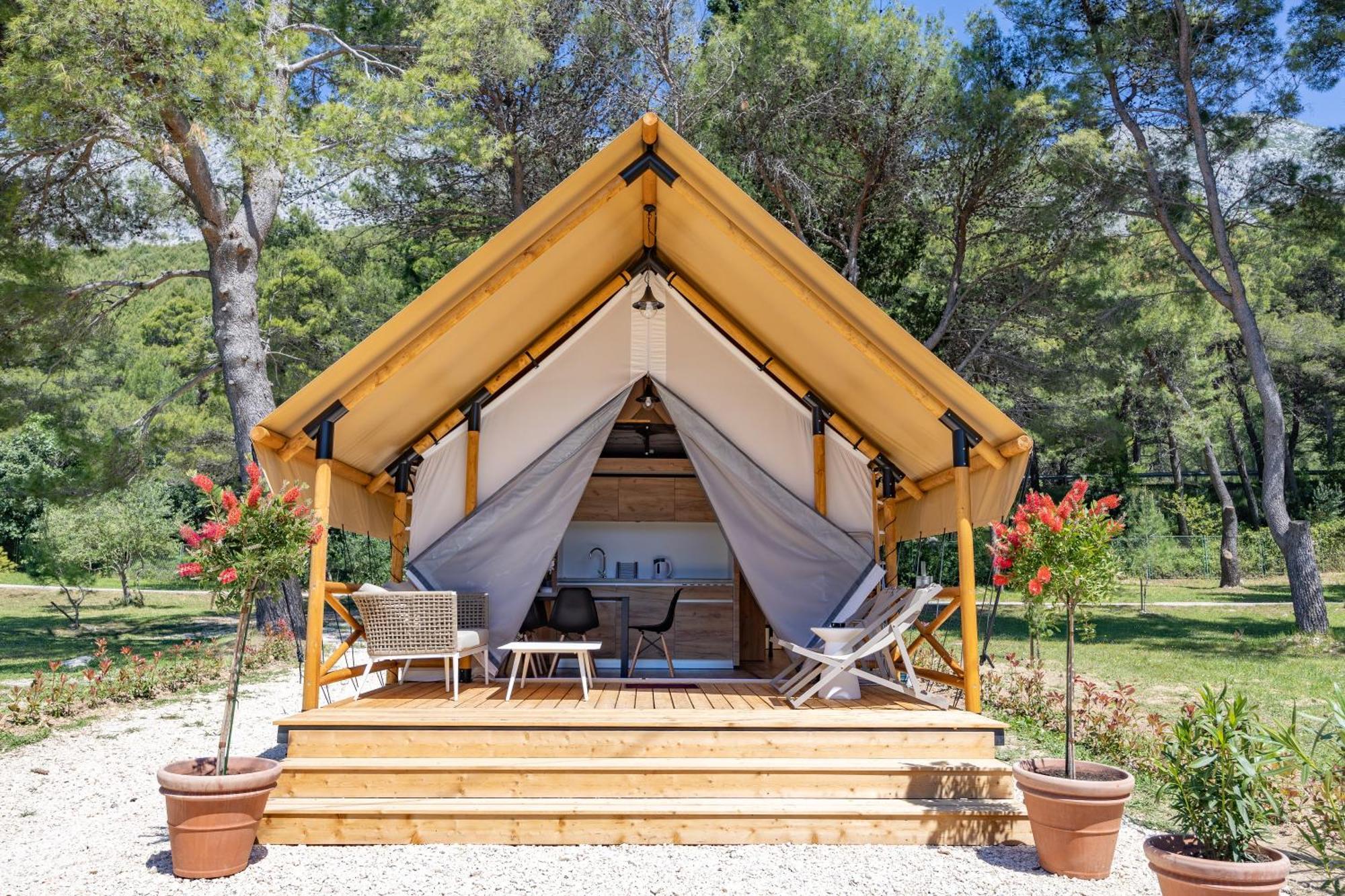 Camp Dole Zivogosce - Mobile Home And Glamping Tent Esterno foto